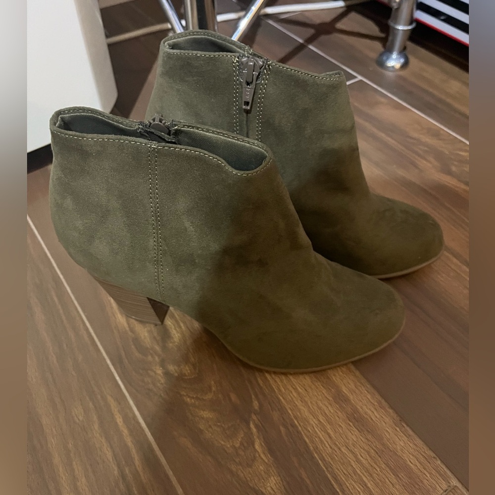 Old Navy Forest Green Ankle Booties